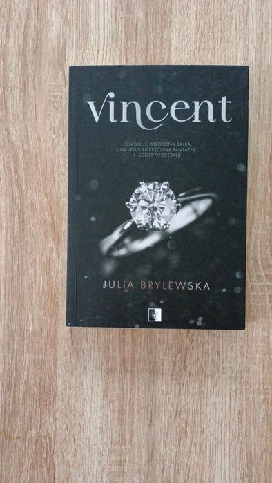 Julia Brylewska "Vincent"
