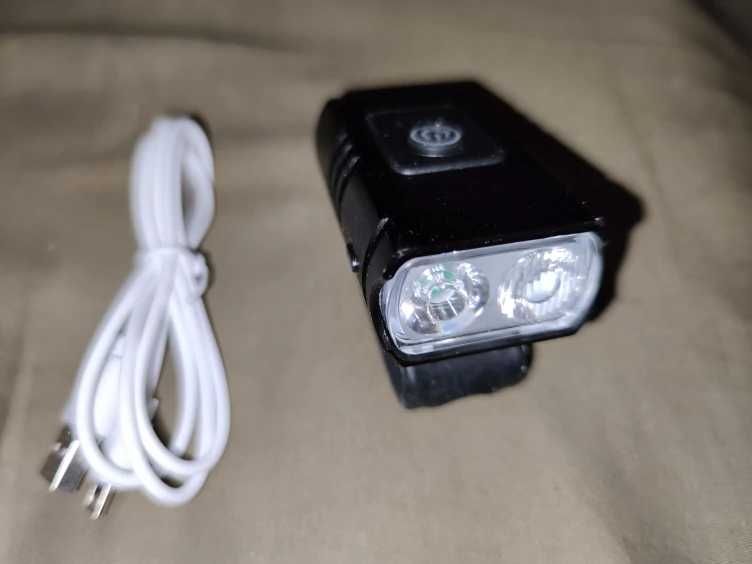 Luz LED Dianteira para bicicleta T6 10W 800LM USB Recarregável.