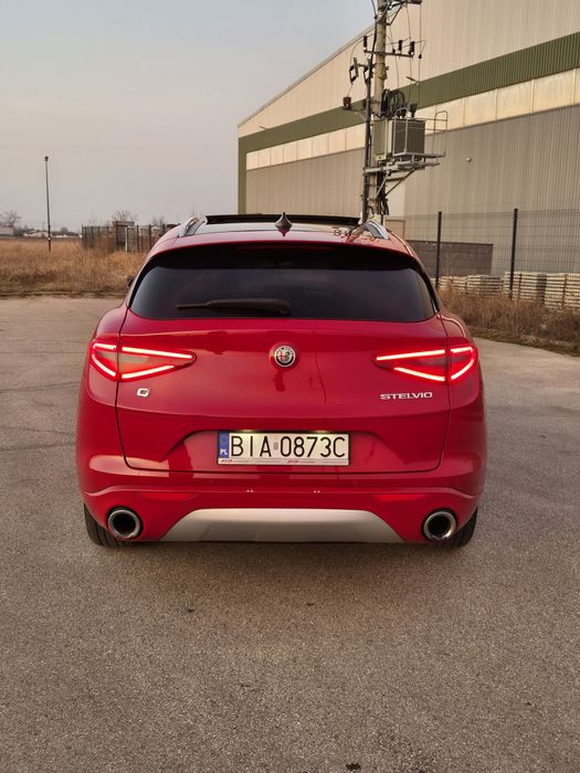 Alfa Romeo Stelvio q4 2.0 280km