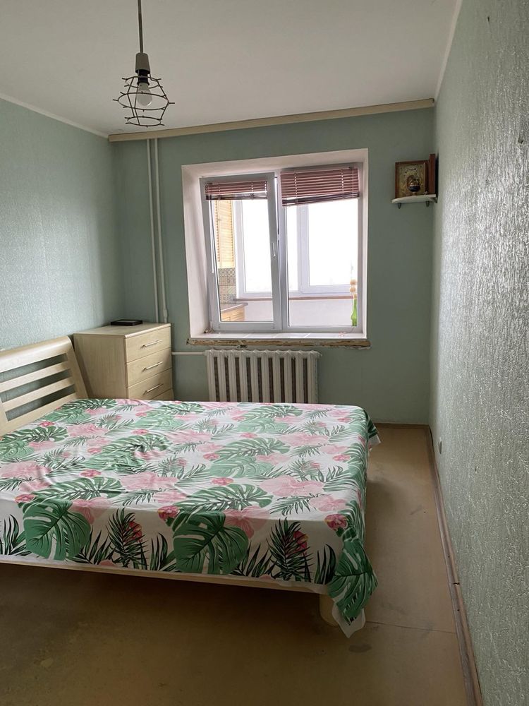 Продам 4 кімнатну квартиру з ремонтом і меблями