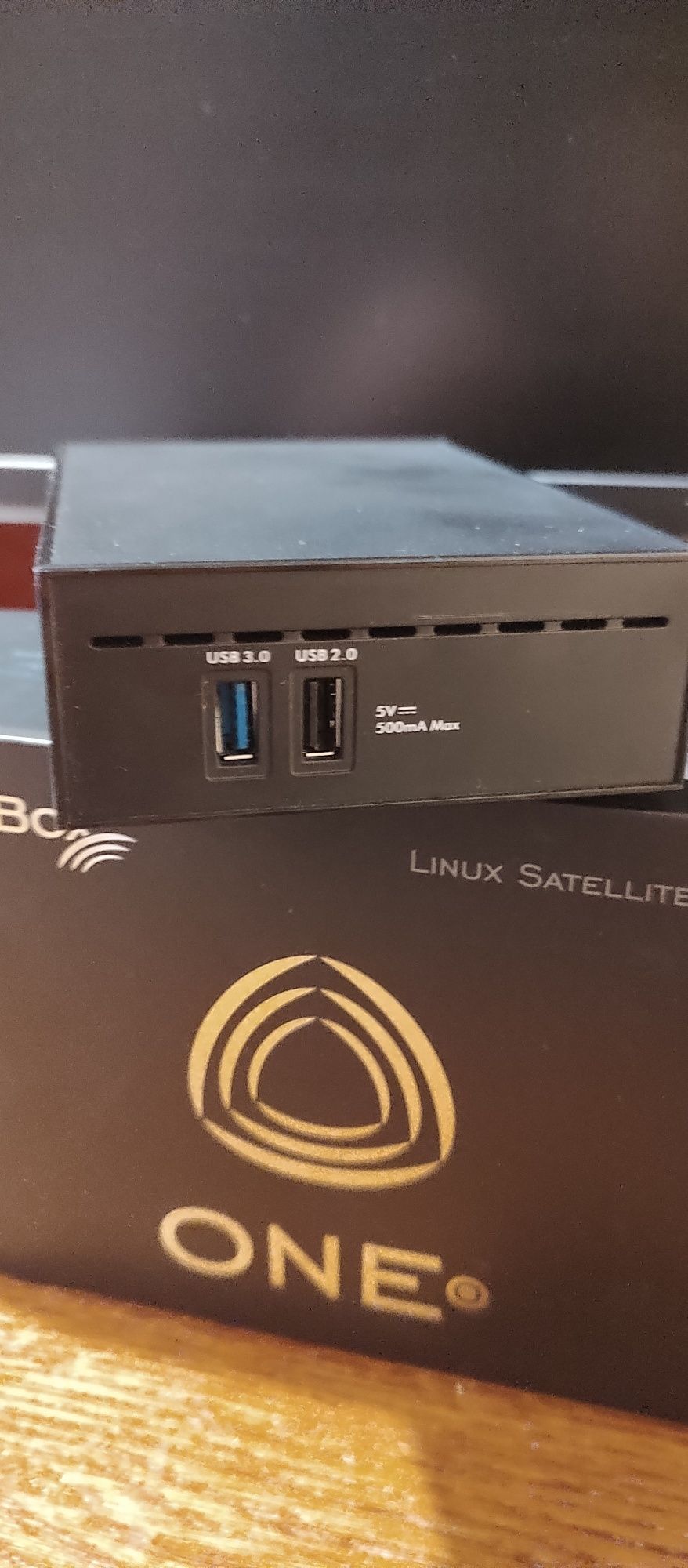 Android TV Ресивер приставка ТВ бокс AB IPBox ONE (1x DVB-S2X)
