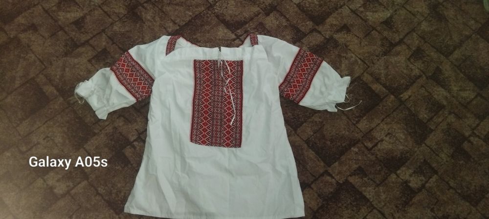 Продам вишиванка на дівчину,олх доставки немає