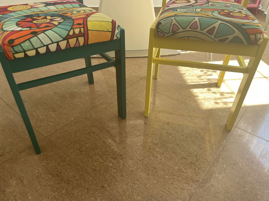 Kszesła 2 sztuki komplet