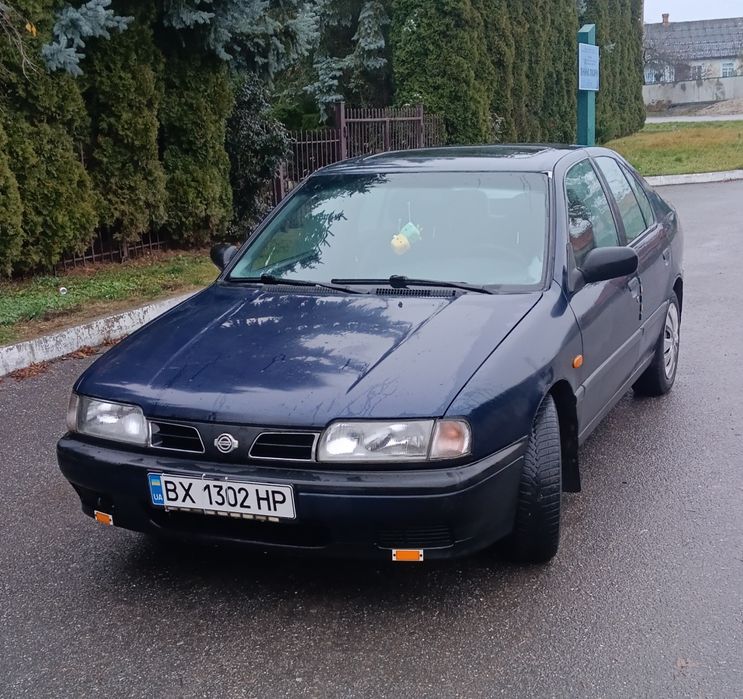 Nissan Primera P10