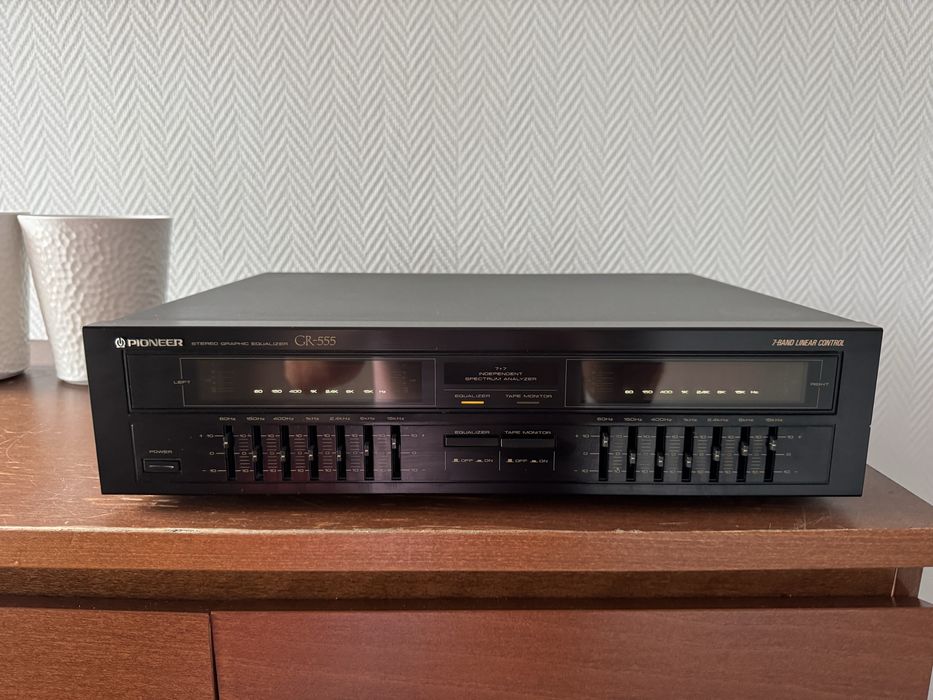 Equalizer Pioneer GR-555