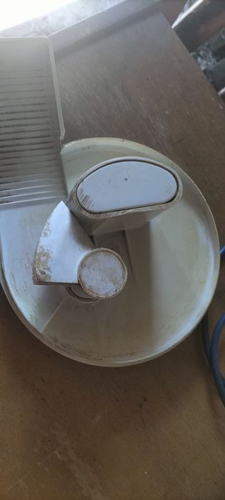 Продам єлектросоковижималку СССР.