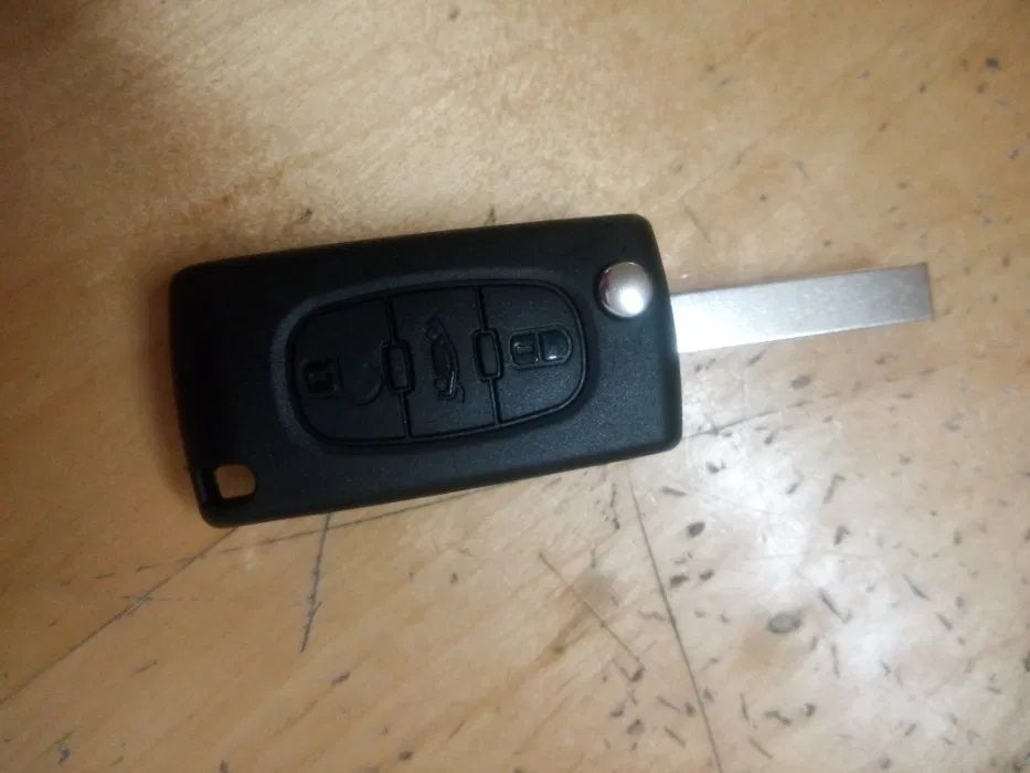 Capa p/ chaves Citroën e Peugeot (lâmina virgem)
