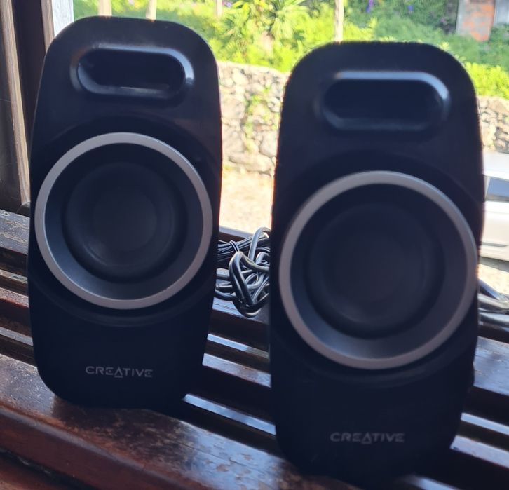 Sistema som CREATIVE A250 com subwoofer