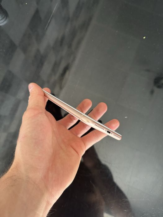 iphone 8 plus новий акумулятор