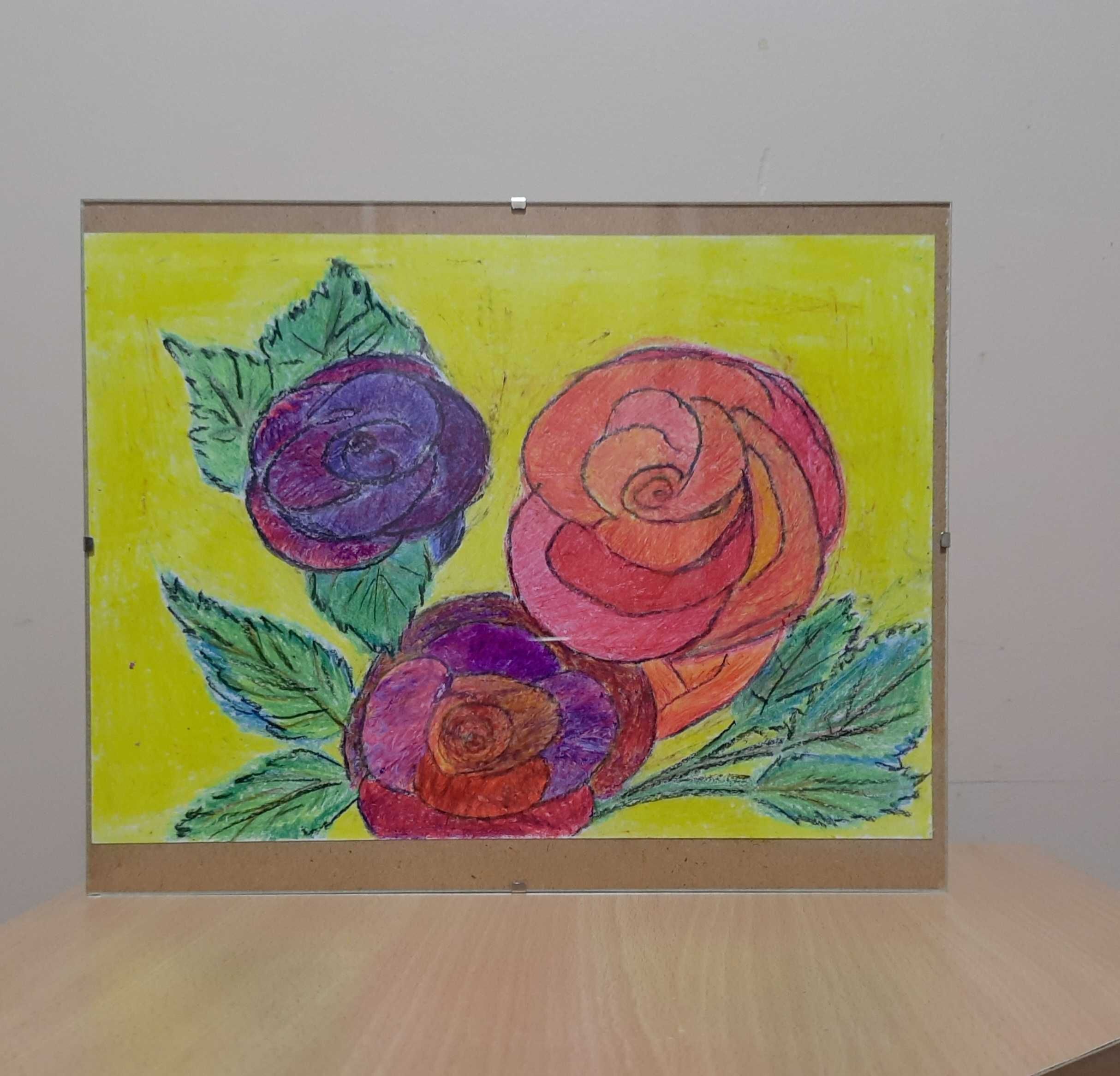 Rysunek, róży na stole (kredki woskowe)
