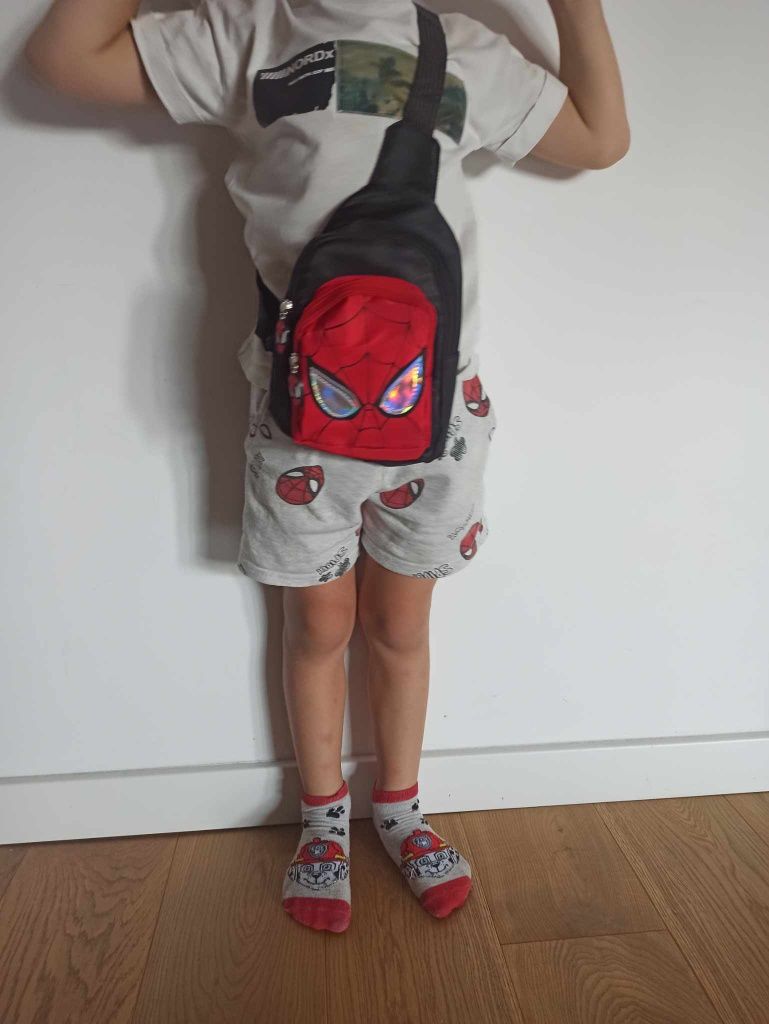 Nowa torba, nerka z motywem Spiderman, Piter Parker, Marvel.