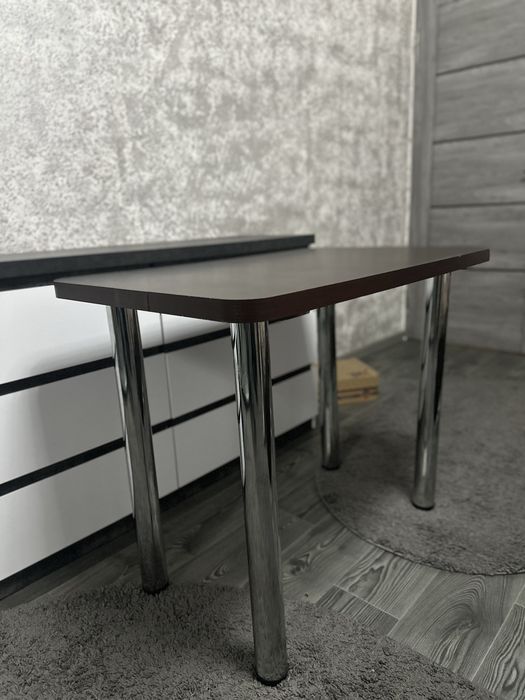 Продам куханный стол