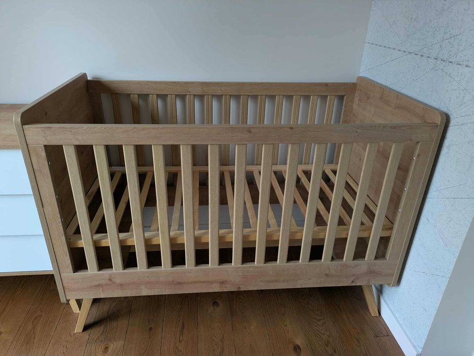 Łóżeczko + komoda + przewijak VOX Vintage