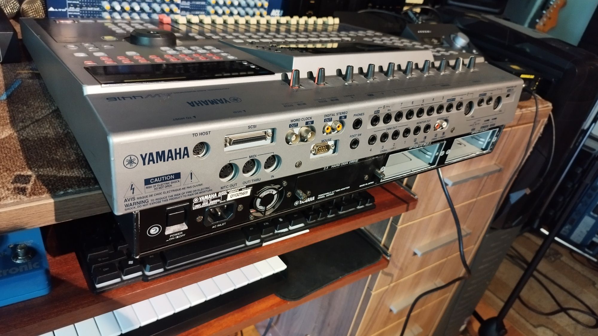 Yamaha AW4416 Mikser rejestrator procesor efektów
