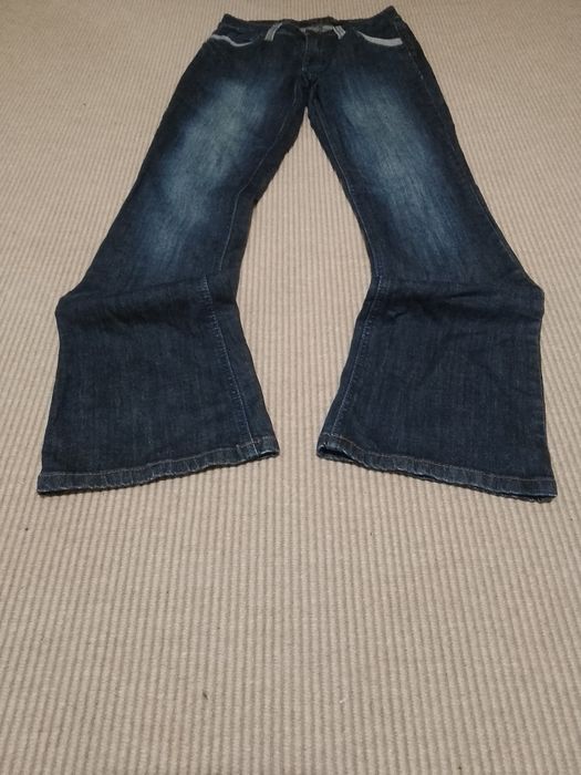 Темные клеш джинсы с низкой посадкой  Zara flared type bootcut archive