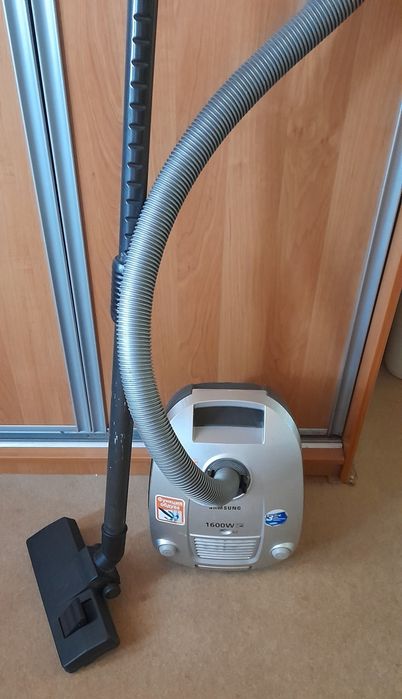 Пылесос Samsung.  Пылесос