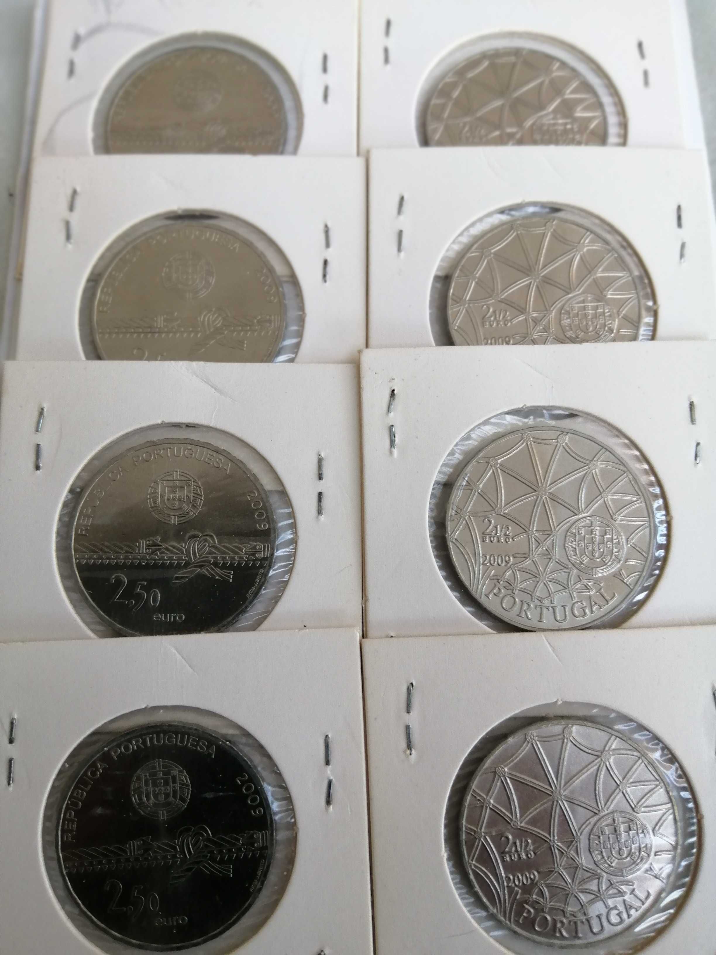 8 moedas de 2,50 €. Mosteiro dos Jerónimos e Torre de Belém