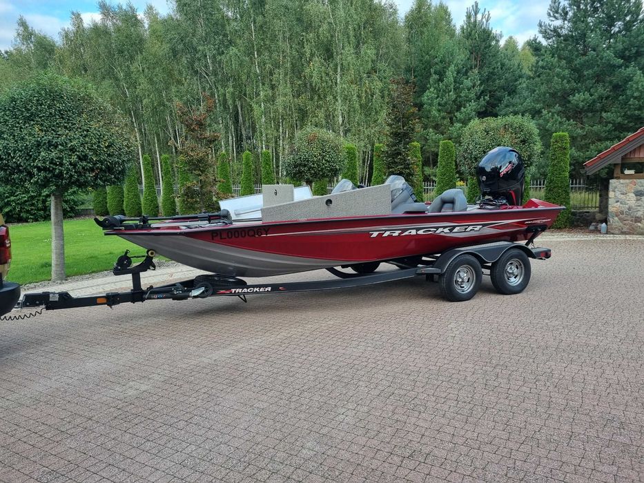Sprzedam łódkę aluminiową TRACKER PRO TEAM 195 - 2021 r. - silnik 150