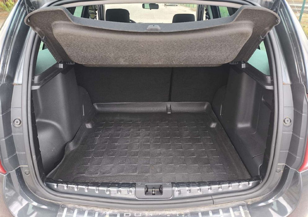 Продаю Dacia Duster 1.2 2015 року