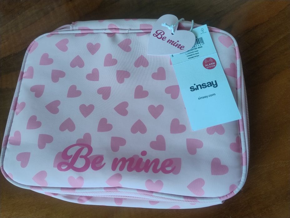 Nowa kosmetyczka Sinsay