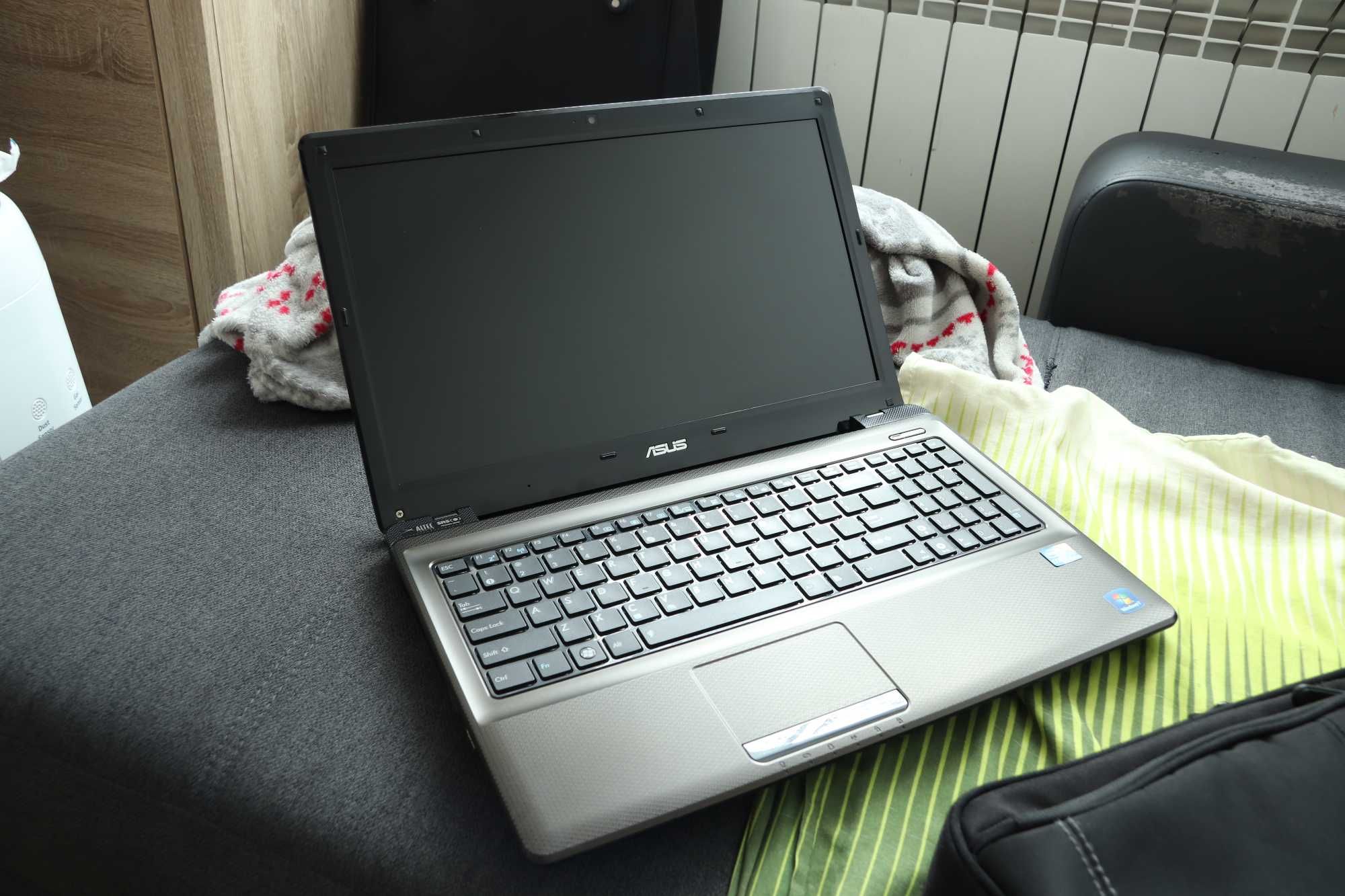 Laptop Asus A52F,procesor i3, 5GB ram, Windows10, B.D.Stan