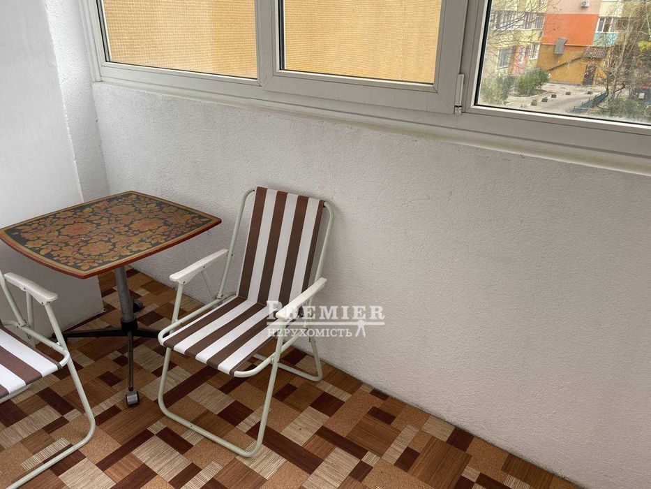 продам трихкімнатну квартиру 94 кв.м на Ак. Сахарова