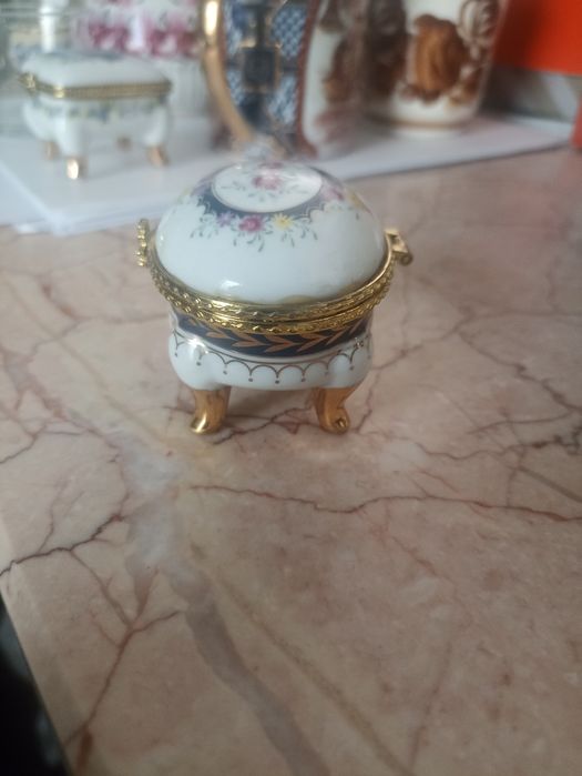 Puzderko porcelanowe