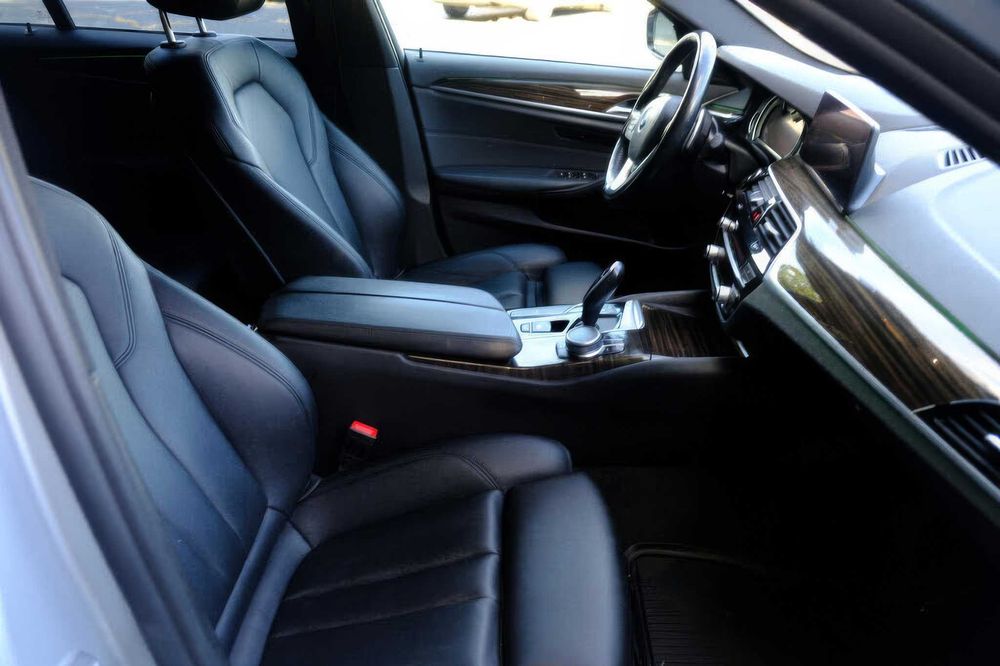 BMW 5 Series 530i xDrive      2019