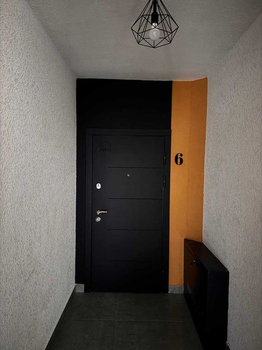 Продаж 3-х кімнатної квартири у зданому будинку