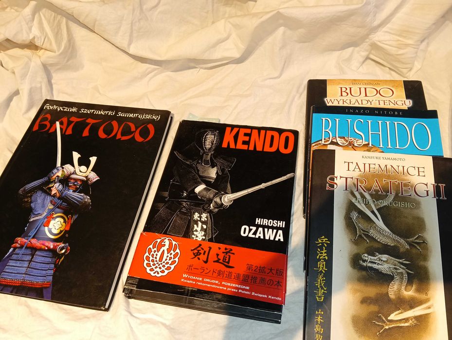 Zestaw dla fana japońskich sztuk wali, szermierki japońskiej