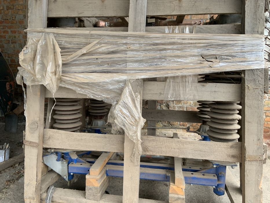 Продам НОВЫЙ Разьеденитель РДЗ-1-110Б/1000УХЛ1