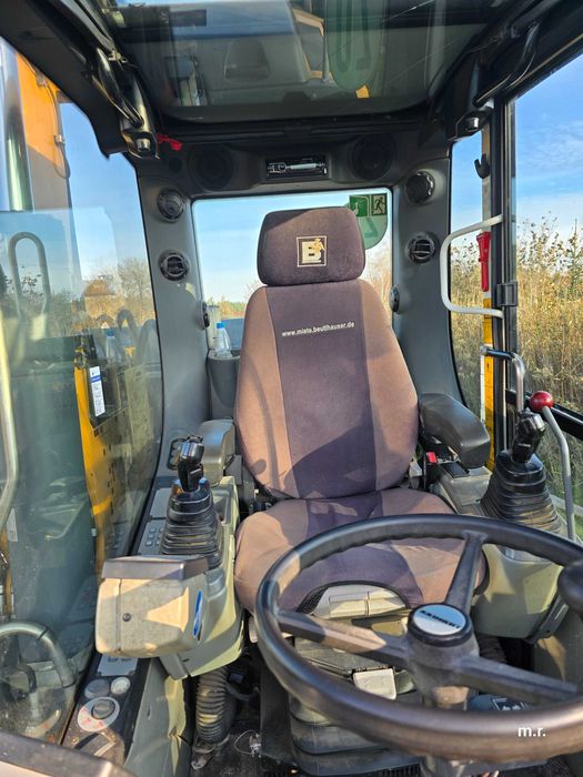 Koparka kołowa Liebherr 920