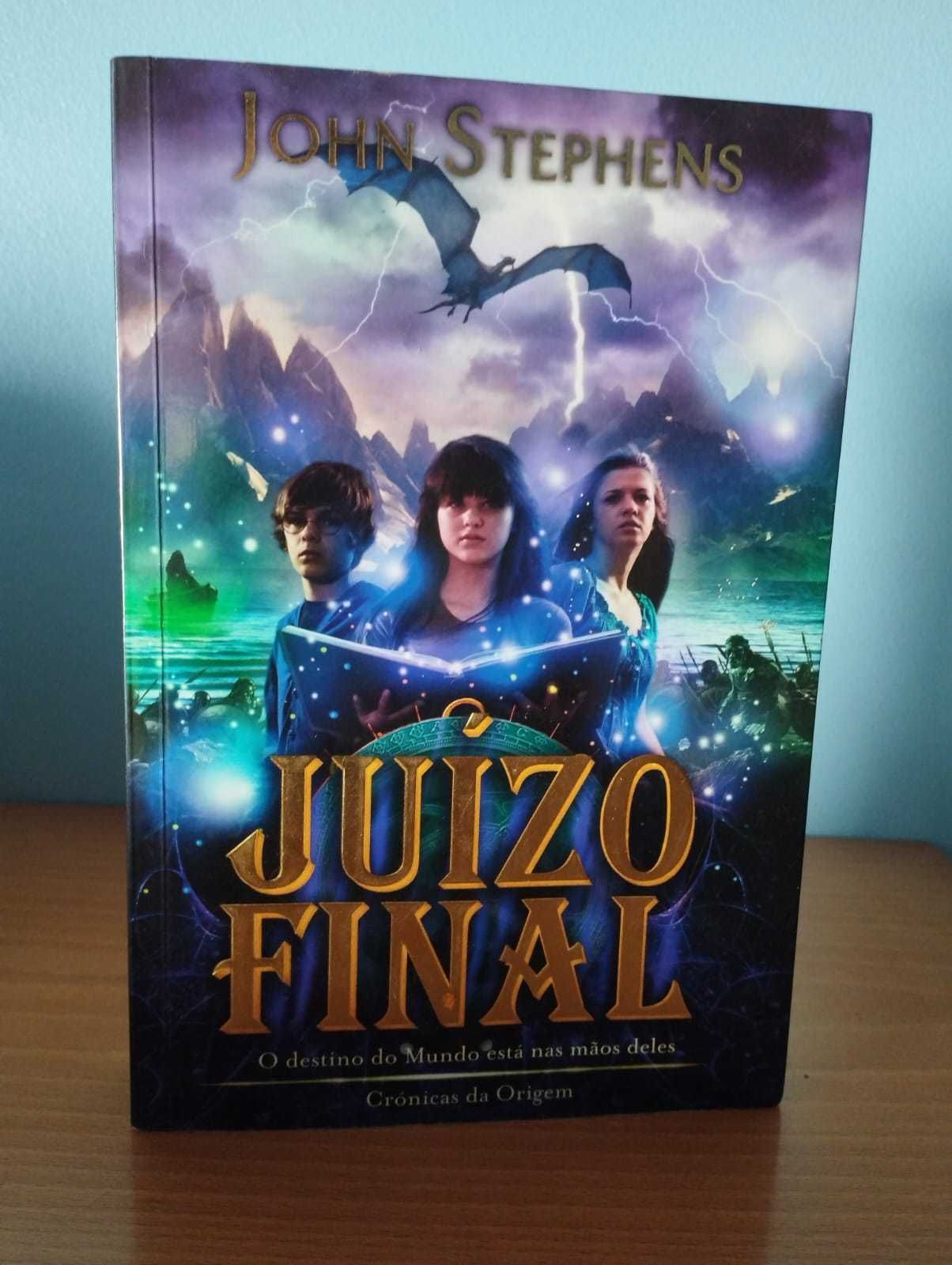 Conjunto de 3 livros juvenis (como novos)