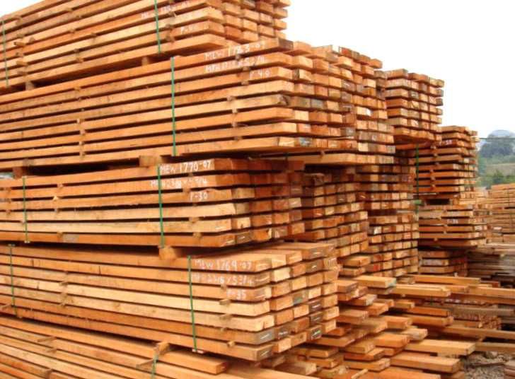 Сосна першого сорту для покрівлі та підлоги