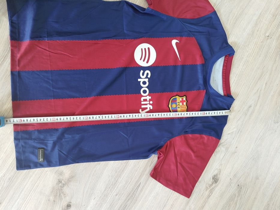 Koszulka Barcelony z sezonu 23/24