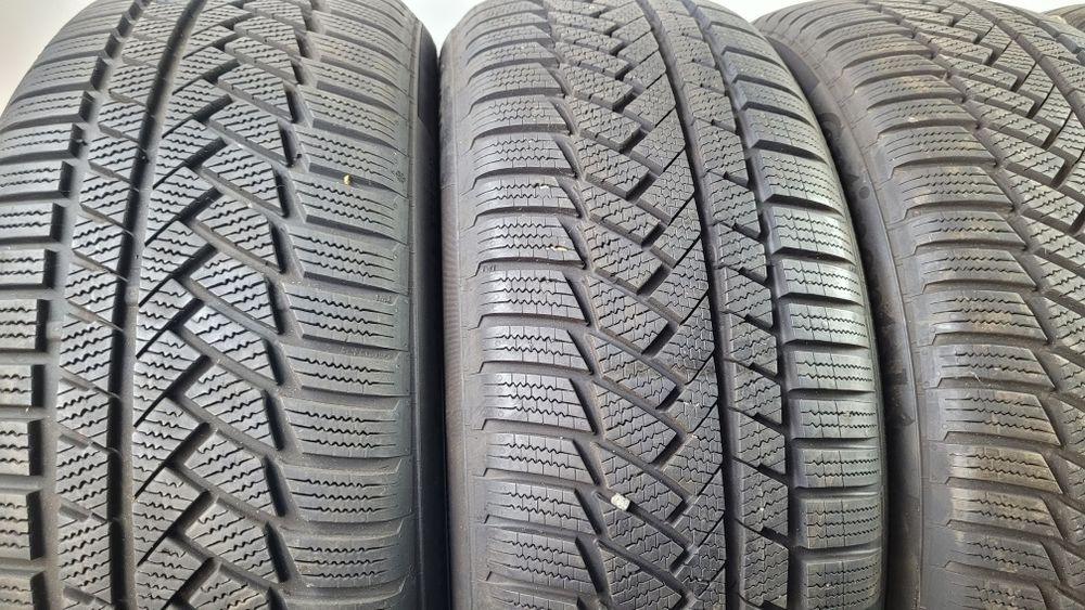 Ładne opony zimowe 235/50R19 Continental op.372