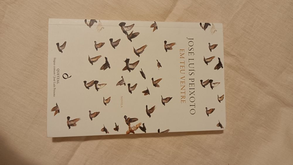 Livro Em Teu Ventre, de José Luís Peixoto, Portes incl