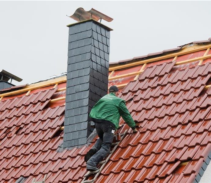 Naprawa Dachów Wymiana Pokryć Grżanie Papy Montaż Blachy i Obróbki