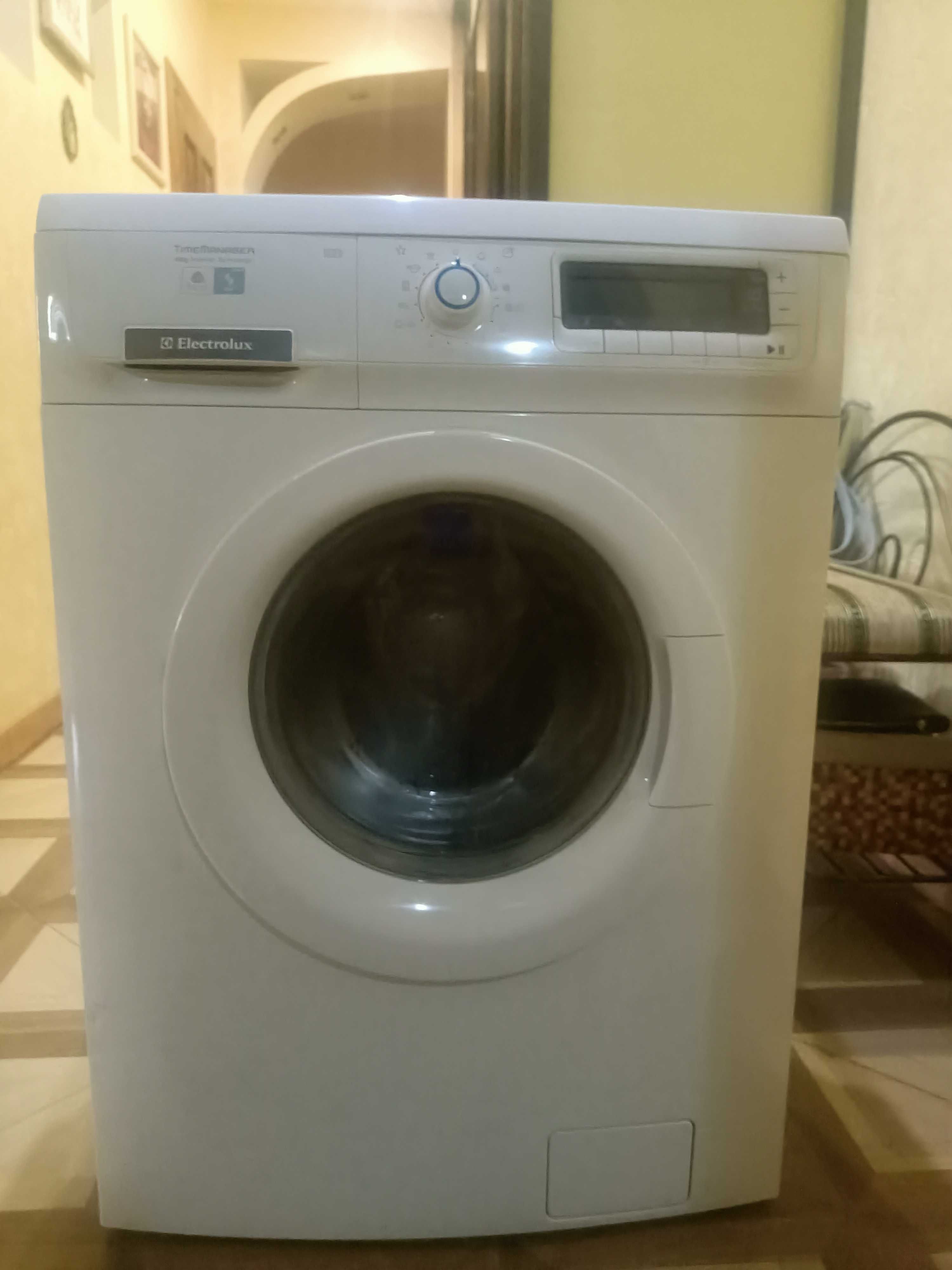 Пральна машина  Electrolux