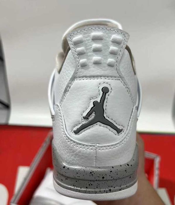 Jordan 4 Retro White Oreo r.40