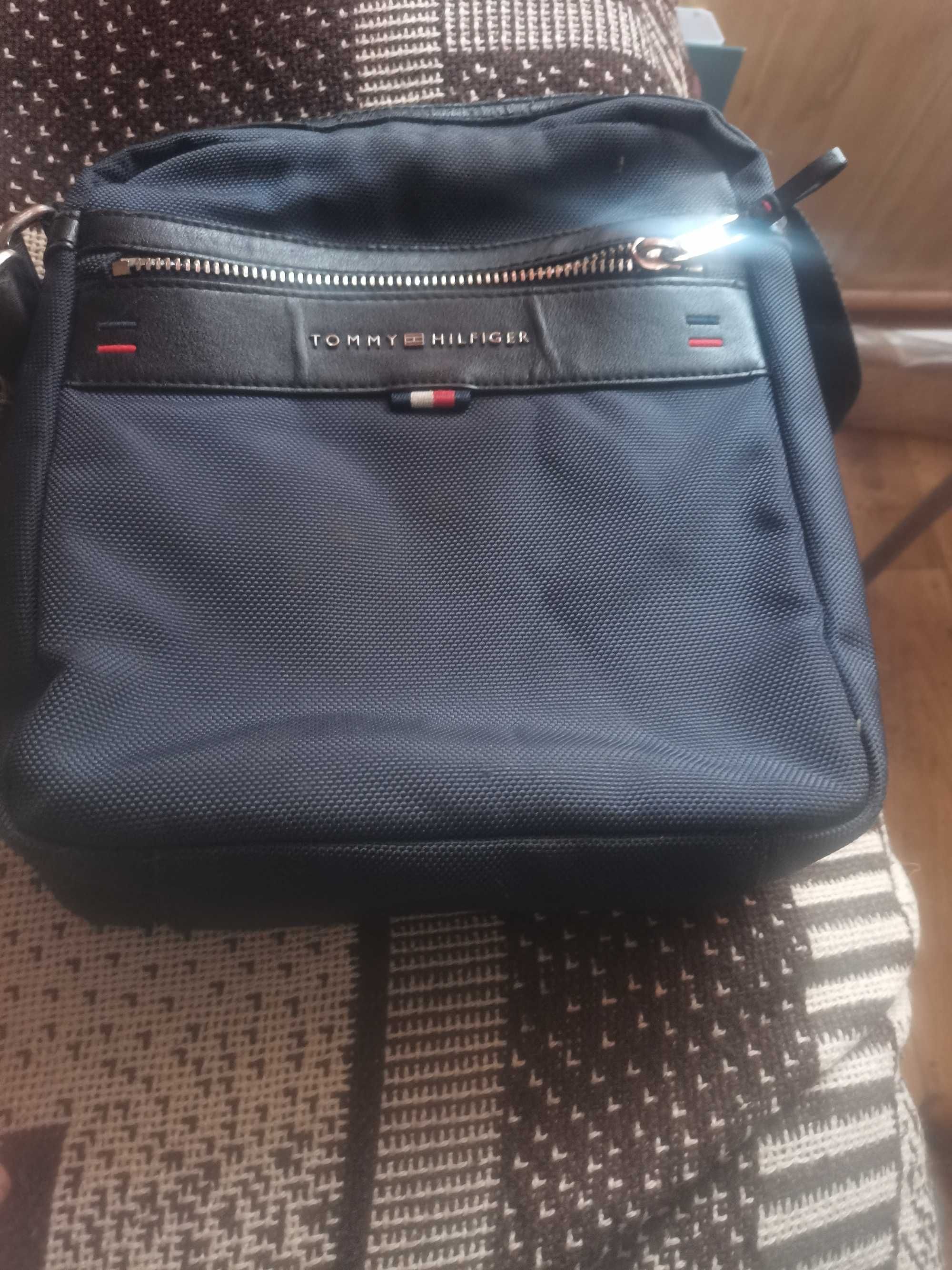 Saszetka Tommy Hilfiger