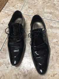 Vendo sapatos pretos homem 40