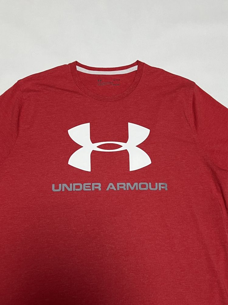 Футболка UNDER ARMOUR (оригінал)