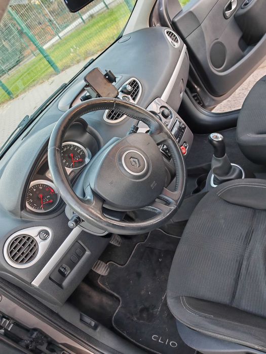 Clio III 2011 Gasolina