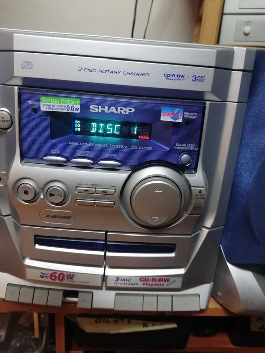Wieża Sharp CD-XP120 z głośnikami