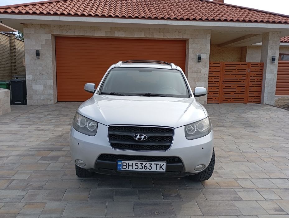 Продам Хюндай Санта фе  2008 г.  2.2 дизель ,полный привод.