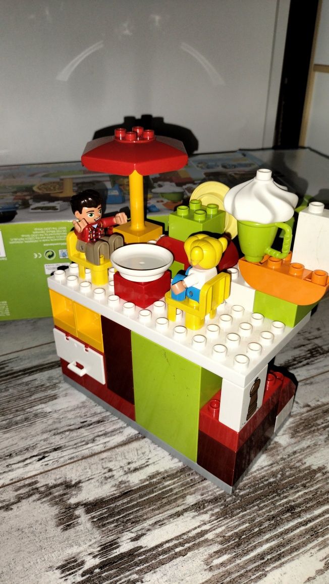 Klocki LEGO Duplo Town Pizzeria