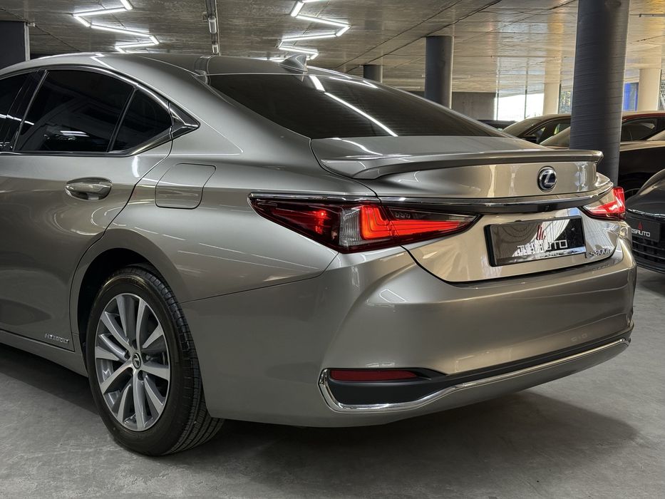 Lexus ES300 Hybrid