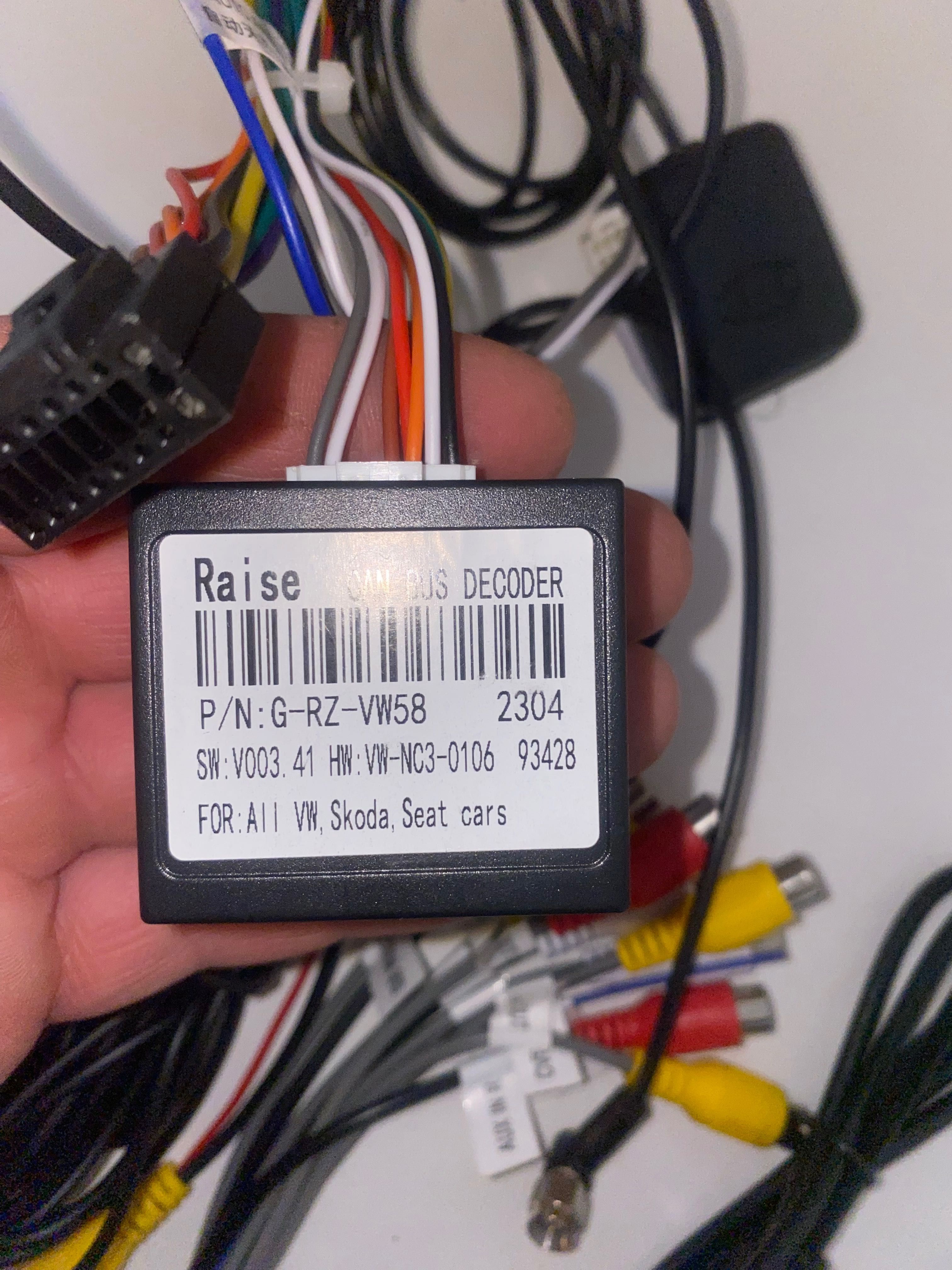 Multimedialny Odtwarzacz Samochodowy z Androidem – Model SHA16/23