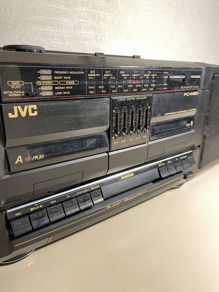 Кассетный магнитофон JVC PC-150